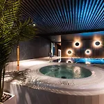 Hotel Meri Seaside & 3*