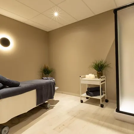 Hotel Meri Seaside &