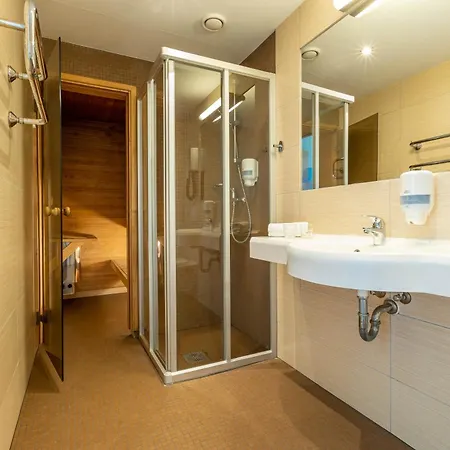 Hotel Meri Seaside &