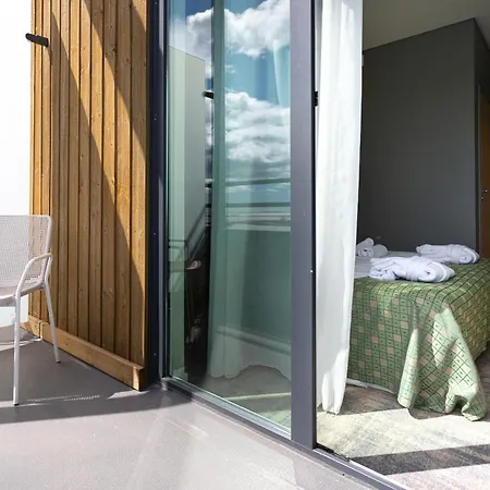 Meri Seaside & 3* Kuressaare