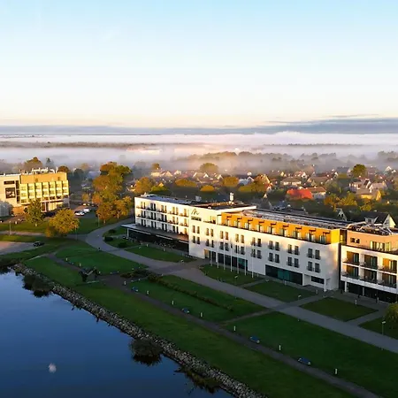 Meri Seaside & 3* 쿠레사아레