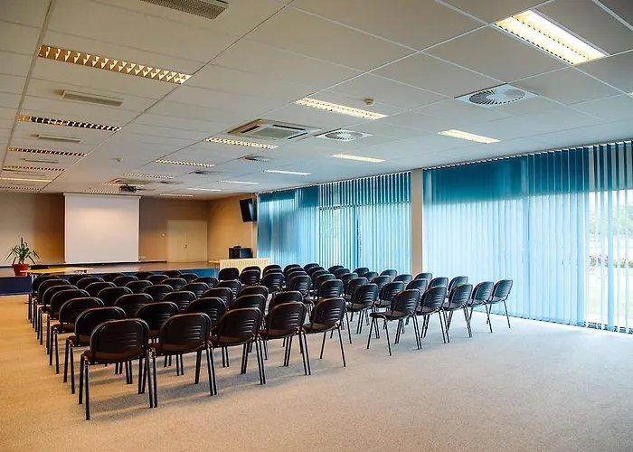 Meri Seaside & Hotel 3*