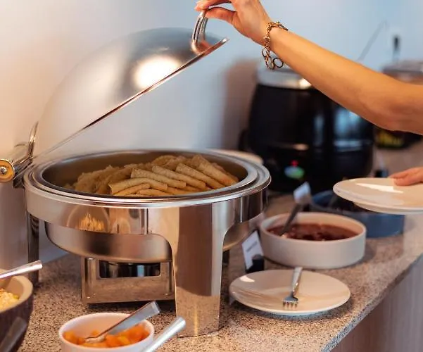 Hotel Meri Seaside &