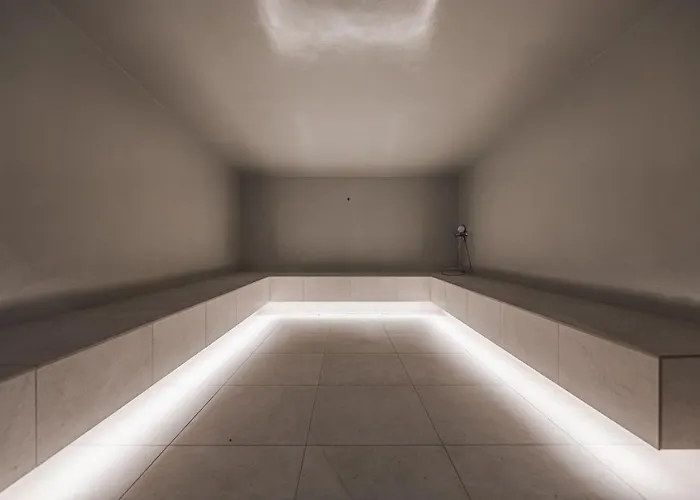 호텔 Meri Seaside & 쿠레사아레