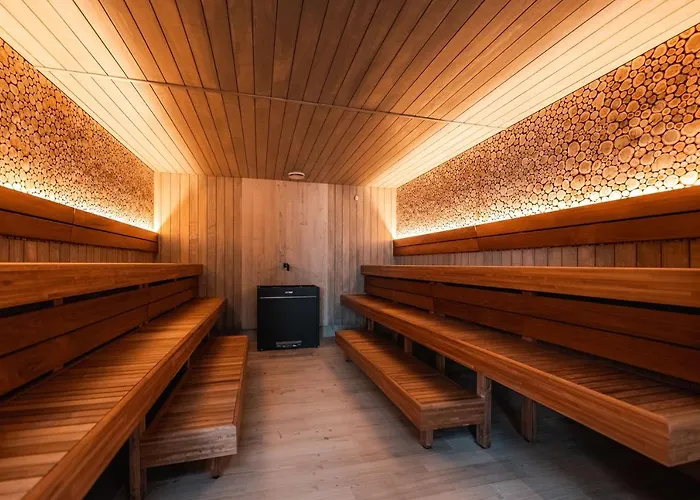 Meri Seaside & Kuressaare