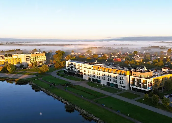 Meri Seaside & 3* 쿠레사아레